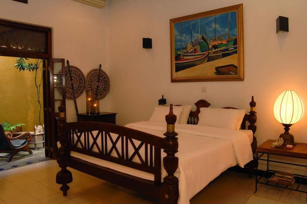 Capers 3* Colombo